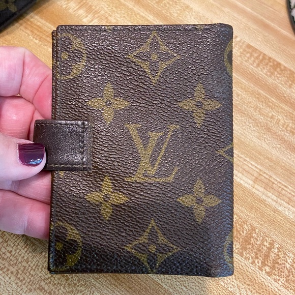 Louis Vuitton Vintage Monogram Credit Card Case - Picture 3 of 14